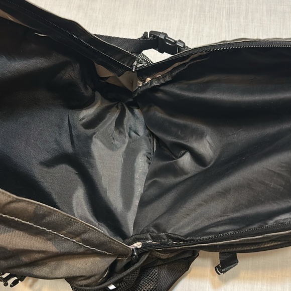 PINK Victoria's Secret Camouflage Backpack - Picture 4 of 5